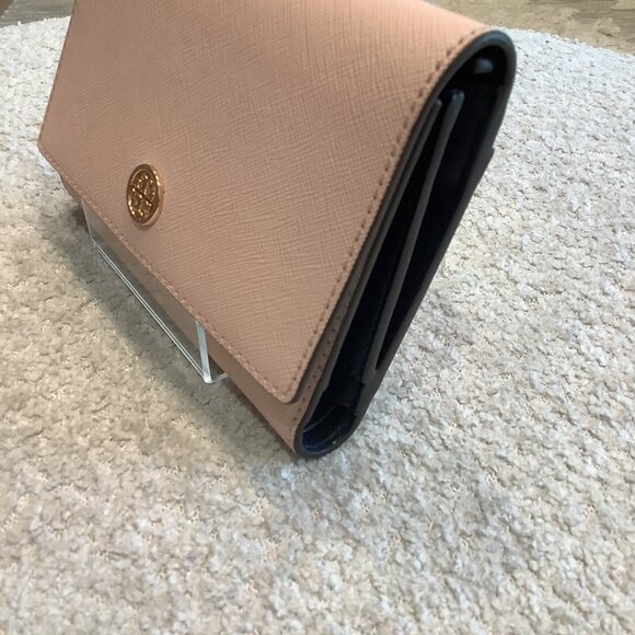 Beautiful Tory Burch Pink Tri-Fold Wallet - Picture 2 of 6